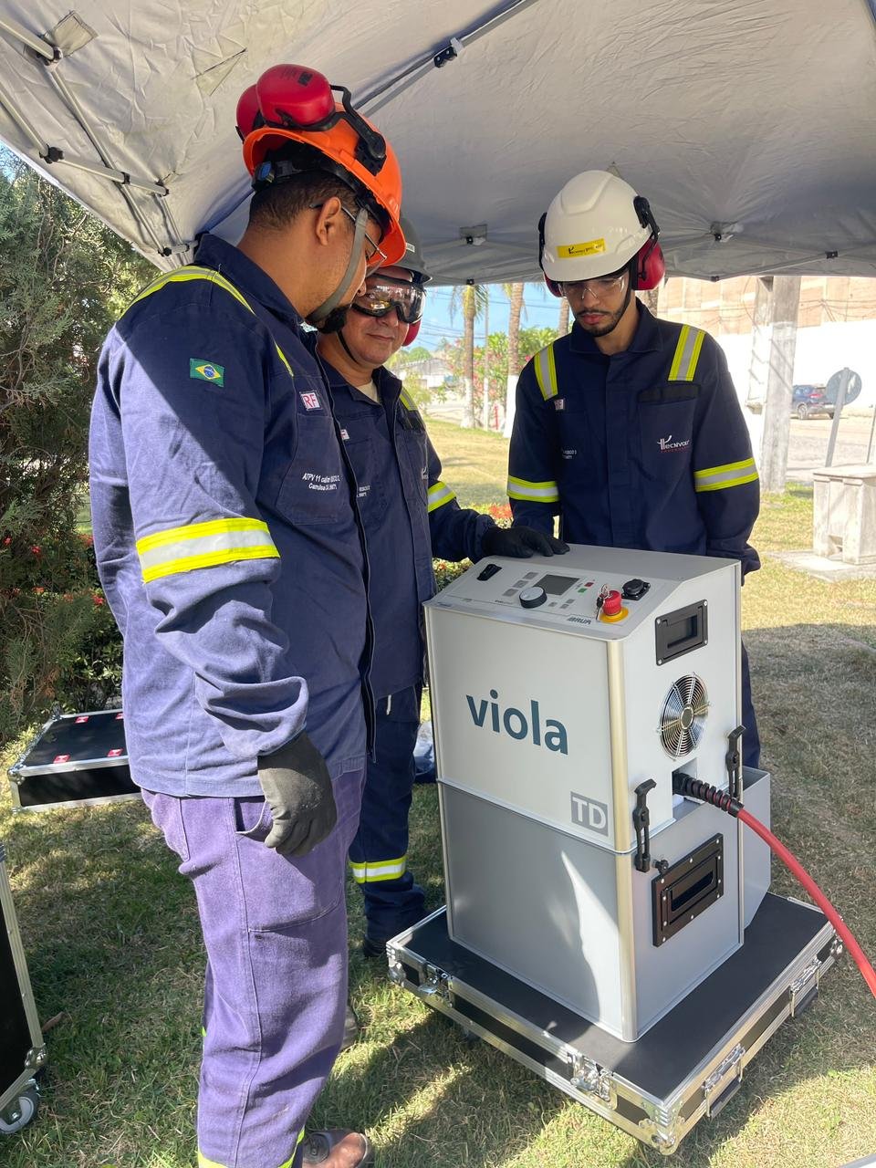 Ensaio de cabos de média tensão com equipamento VLF