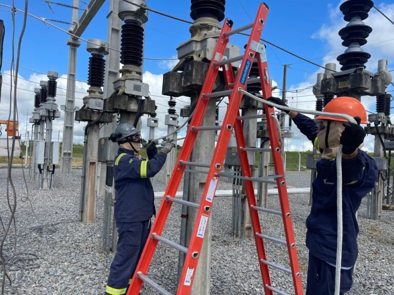 subestaçao usina fotovoltaica
